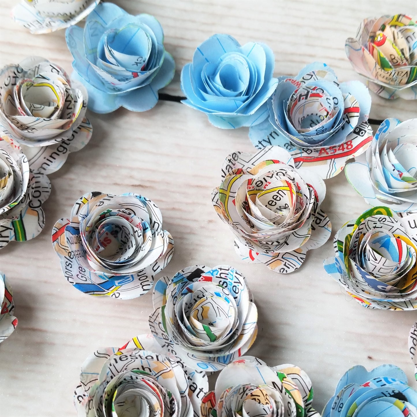 Map Paper Rolled Roses  x 25