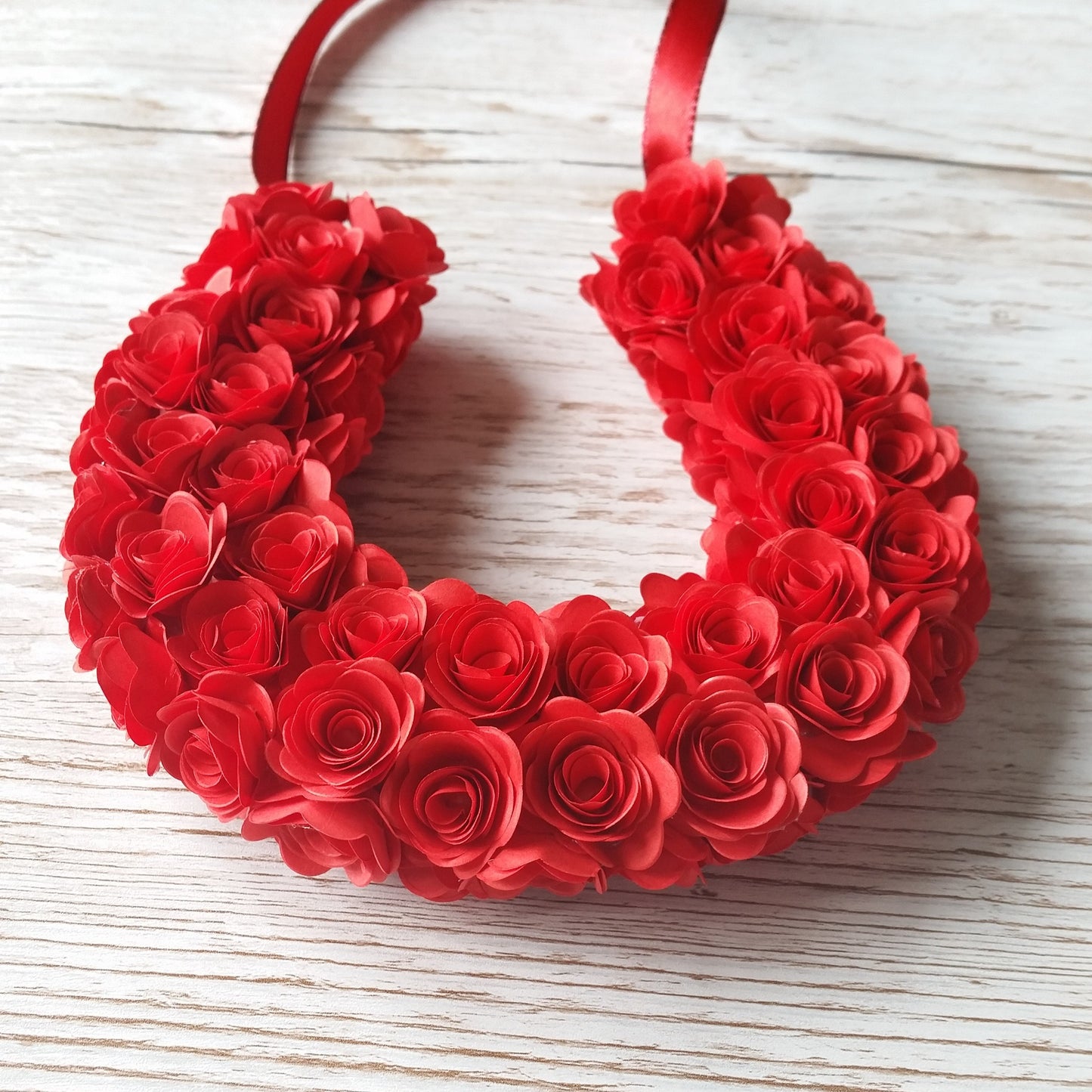 Red Horseshoe Flower Wreath - Wedding Decor, Home Decor or Gift