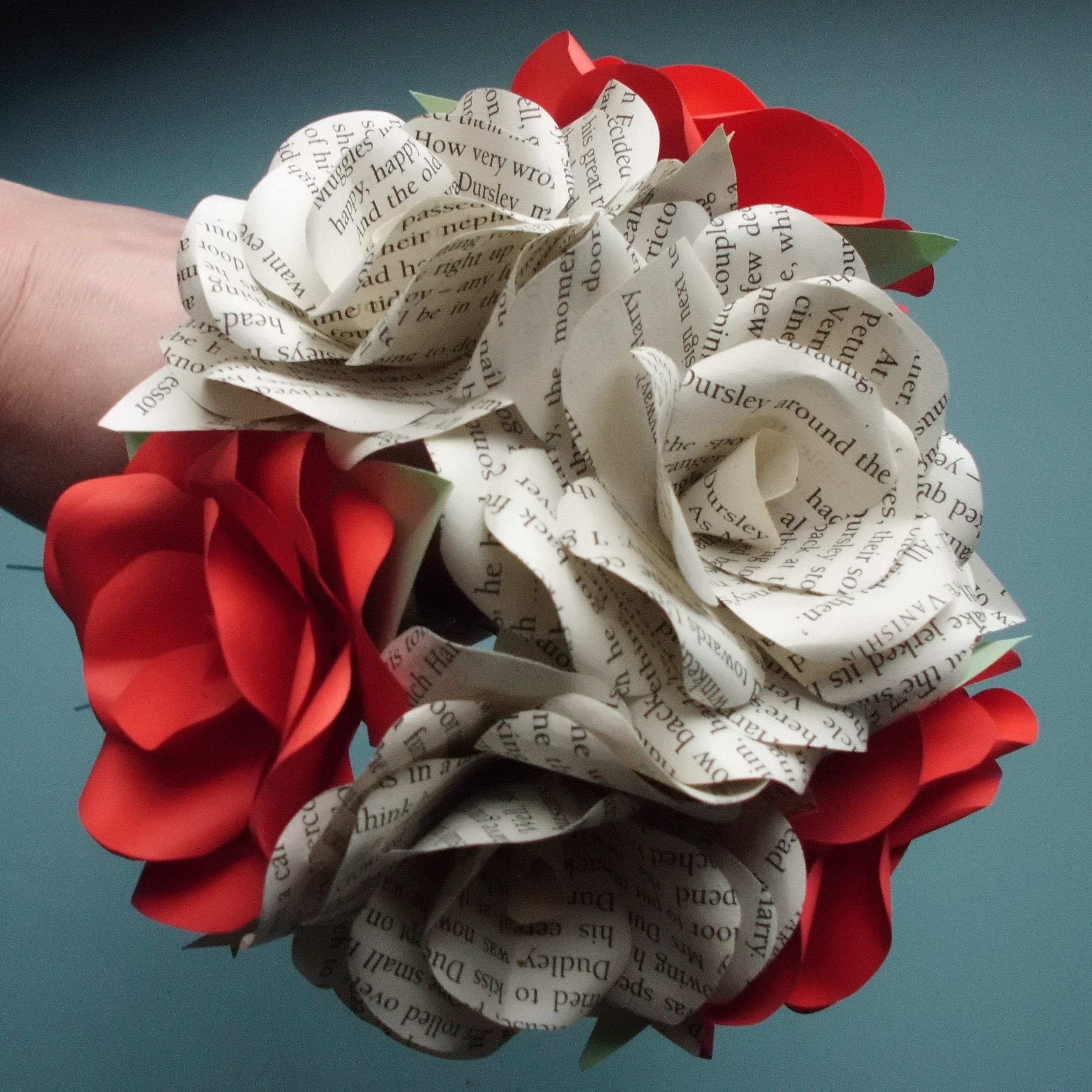 Selling ROSES PAPER FLOWERS SET 6 PCS